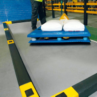 Obrubn�kov� vymezova�e